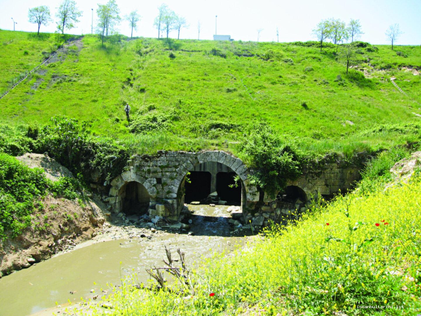 4- Roman bridge by TEM highway near Başakşehir district