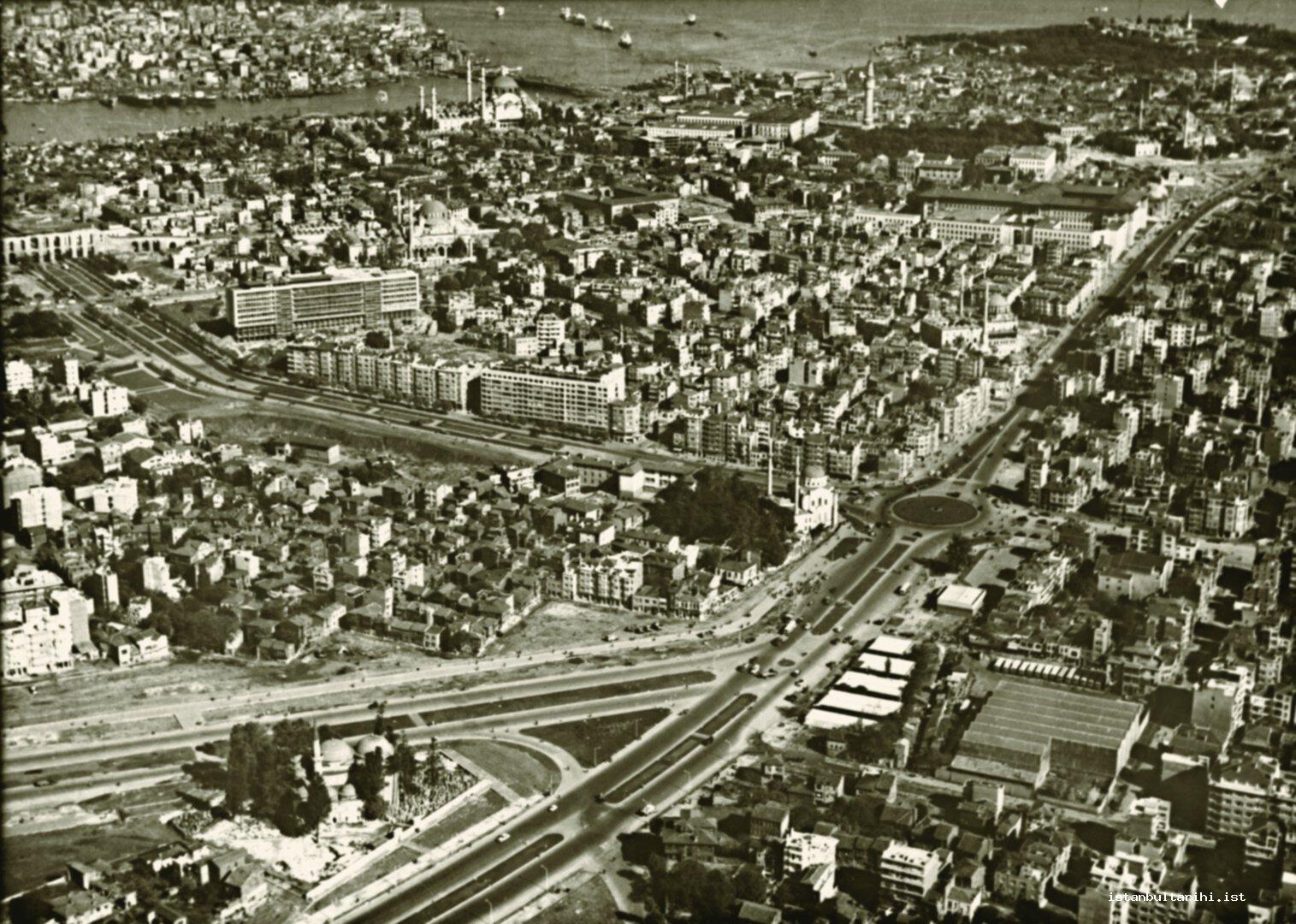 24- Aksaray, Laleli, Şehzadebaşı, and Beyazıt (Istanbul Metropolitan Municipality, Kültür A.Ş.)    