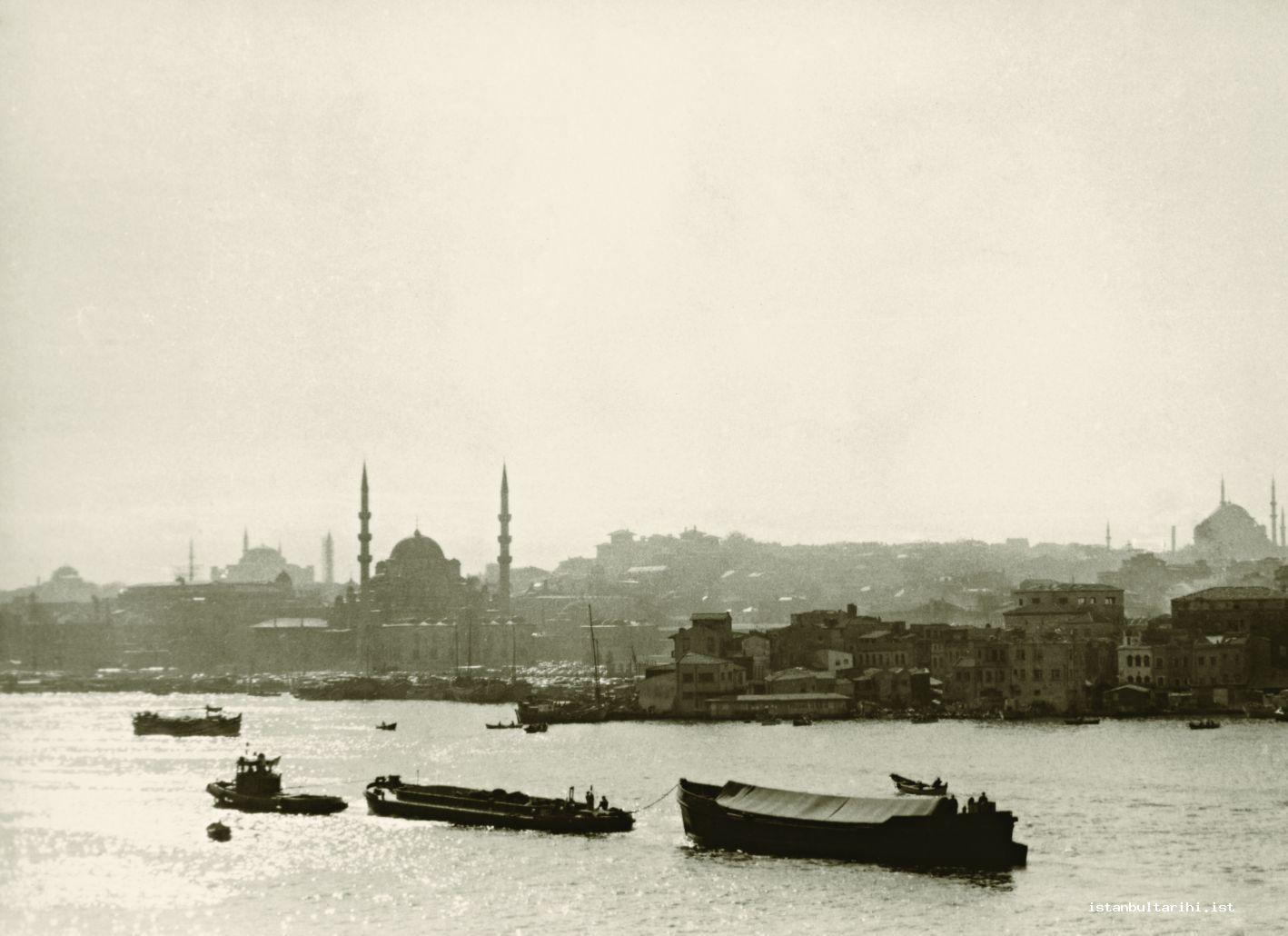 2- The partial view of the section of Istanbul within city walls from the Golden Horn.