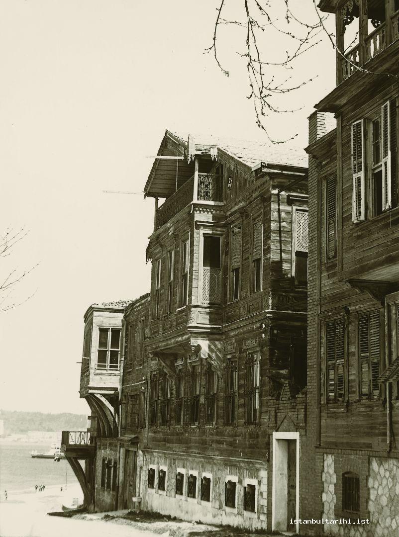 6- Wooden Mansions in Istanbul in 1950s