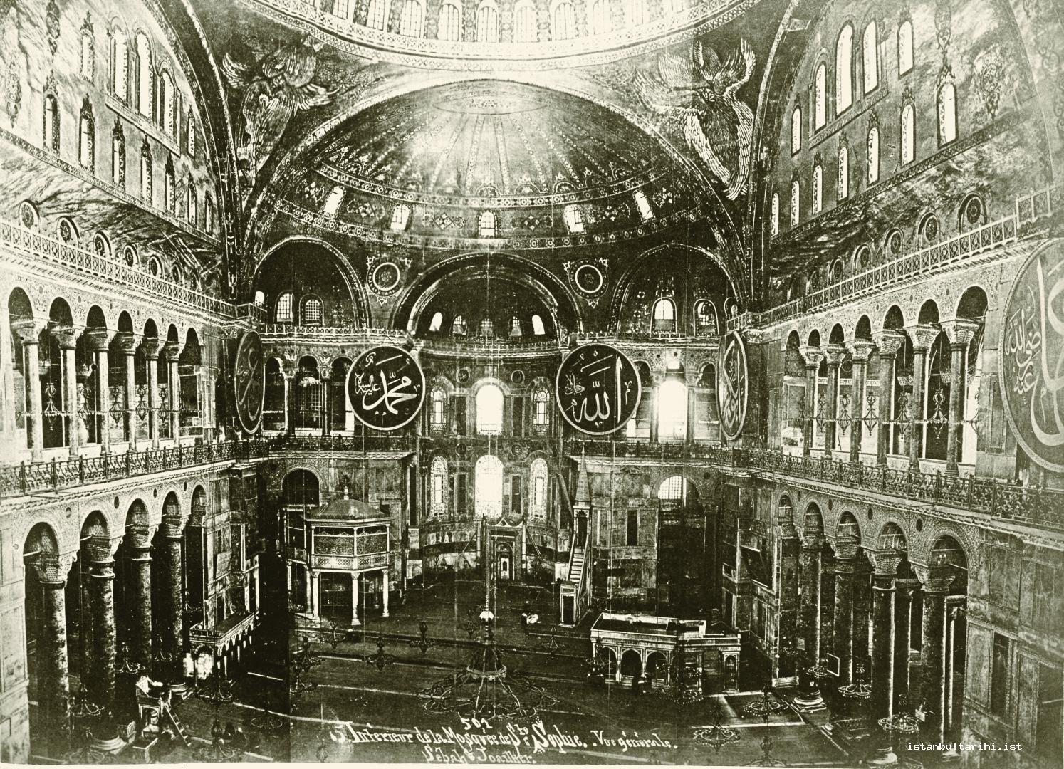 12- A photograph taken inside Ayasofya Mosque before it was turned into a Museum (<em>Yadıgar-ı İstanbul</em>, from the archives of M. Hilmi Şenalp)