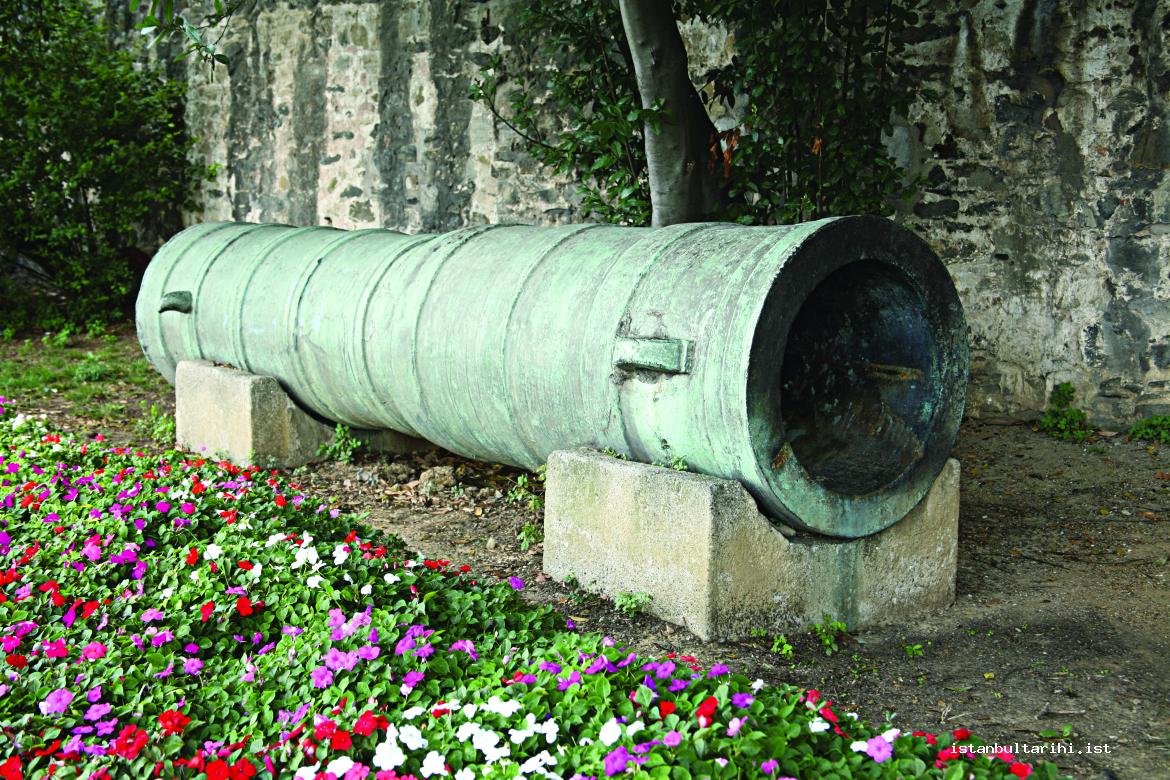 4- One of the cannons used in the siege of Istanbul (Rumelian Castle)
