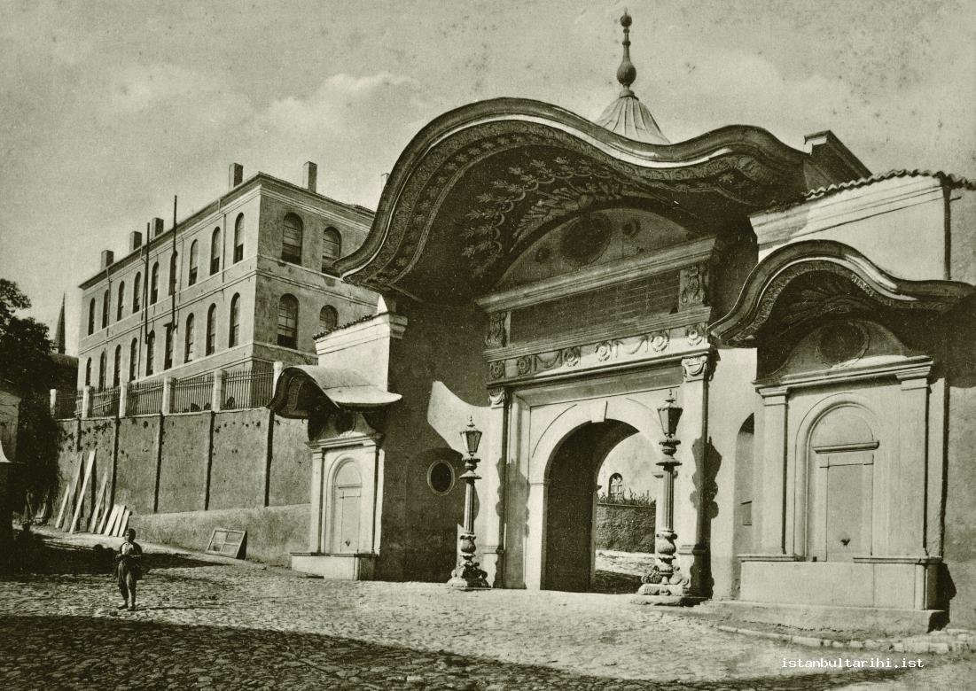 8- Sublime Porte at the end of the 19<sup>th</sup> century (Istanbul Metropolitan Municipality, Atatürk Library)
