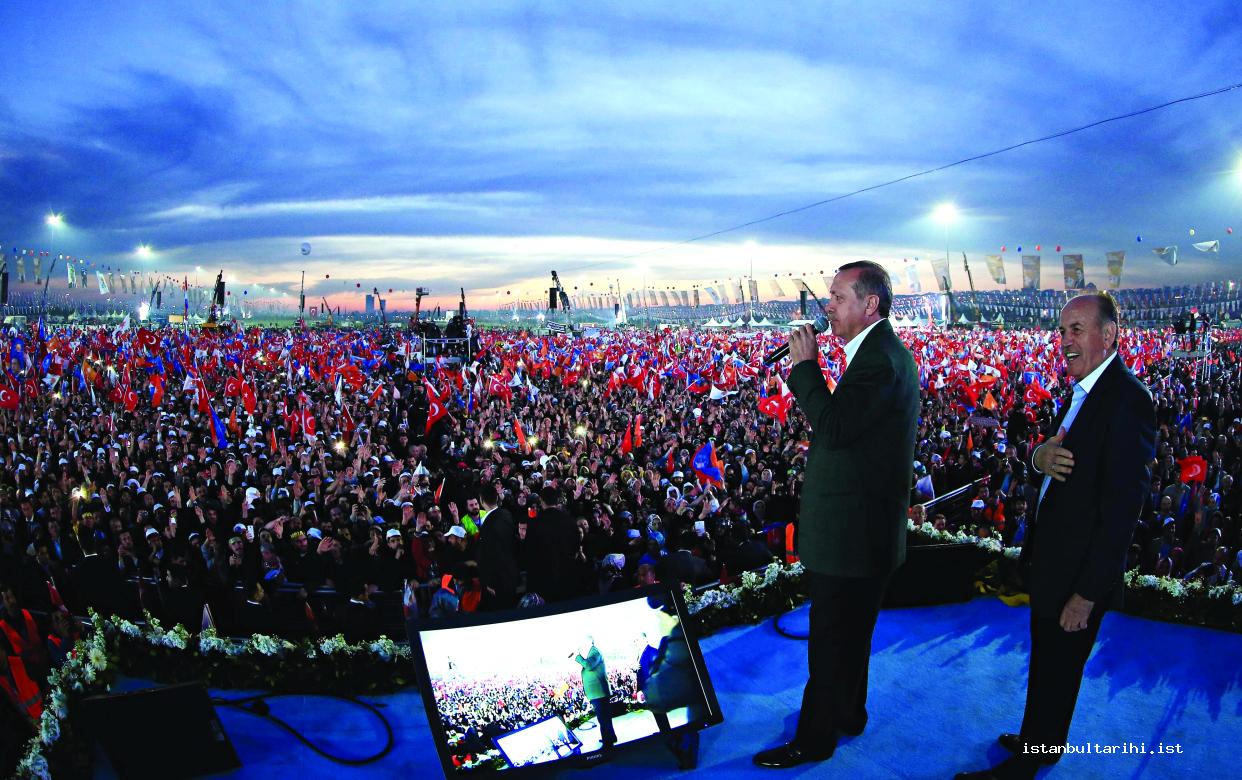 17- AK Party Chairman Recep Tayyip Erdoğan and Istanbul Metropolitan Municipality mayor candidate Kadir Topbaş at a rally in Yenikapı before the elections on Mach 27, 2014