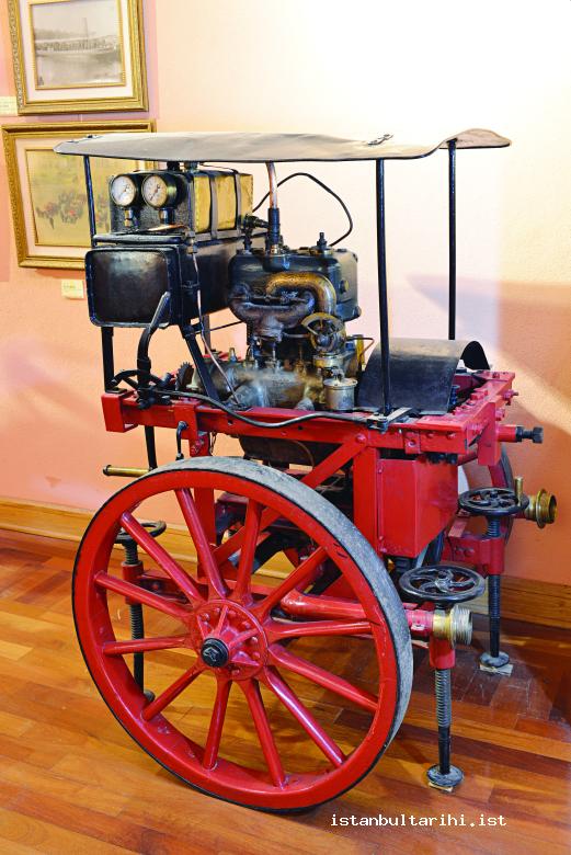 6- The first motorized water pump (Militaryperiod 1874-1923) (Istanbul Metropolitan Municipality, Fire Department Museum)