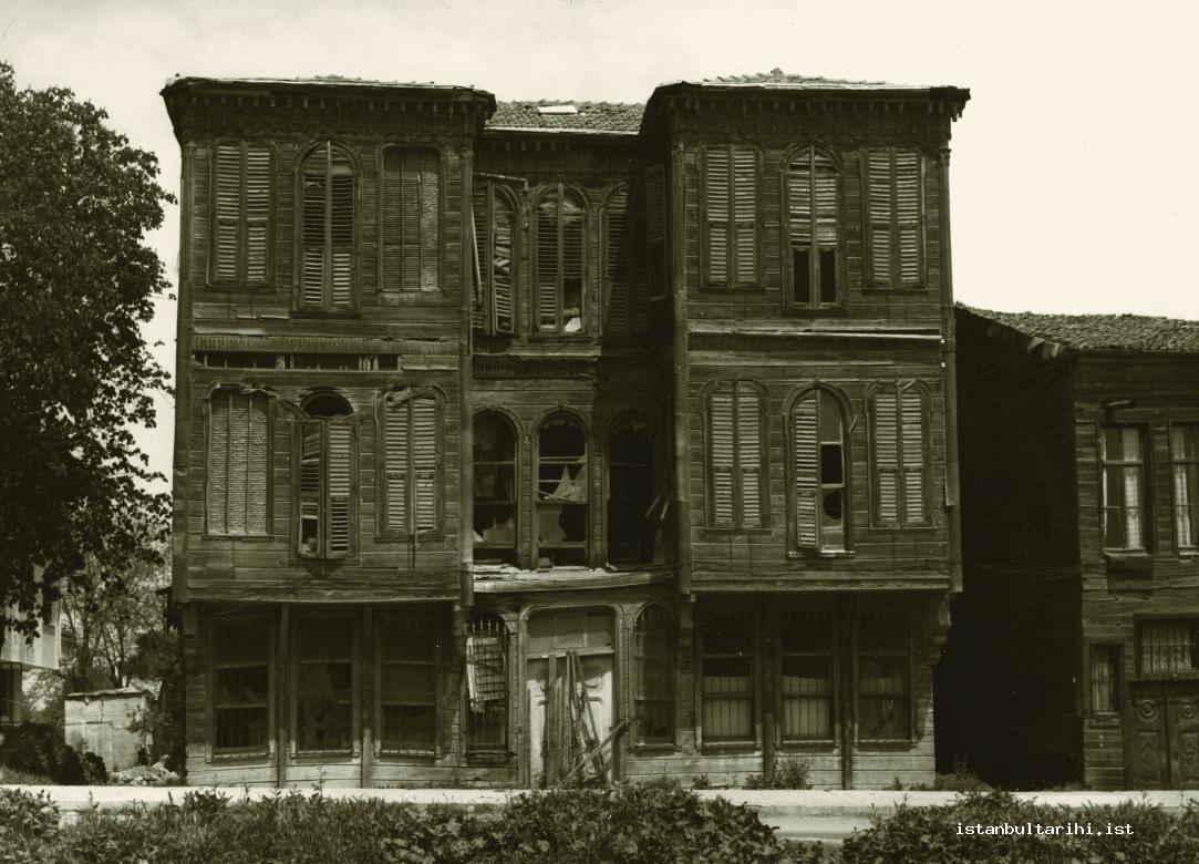 9- An abandoned mansion in Istanbul