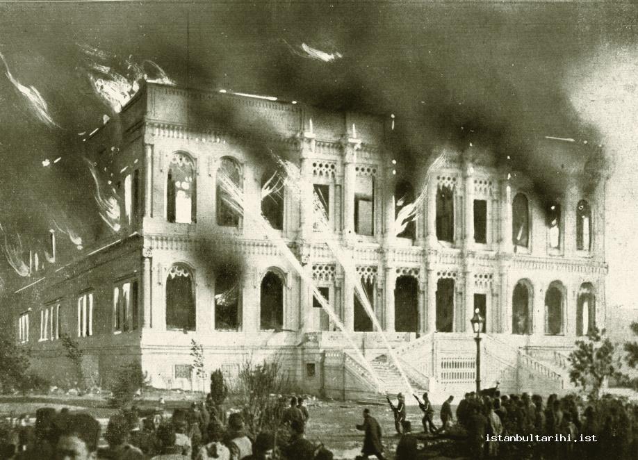 15a- 20 Ocak 1910’da meydana gelen Çırağan Sarayı yangını ve sarayın yangın sonrası durumunu gösteren kareler