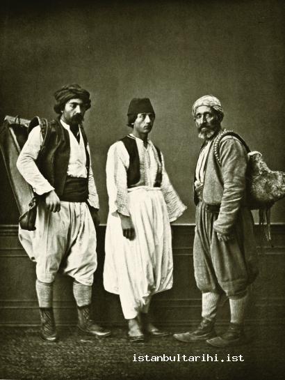 CLOTHING AND FASHION IN ISTANBUL (1453–1923)