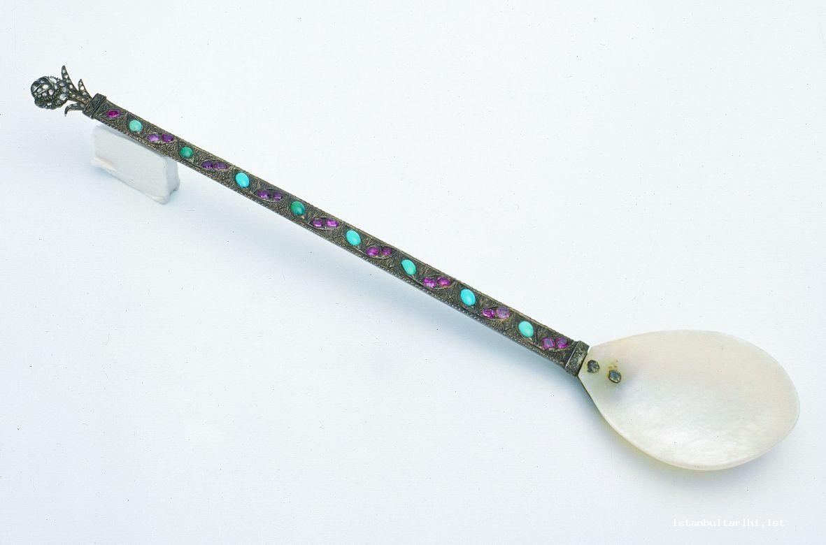 18c- Spoon (Topkapı Palace Museum)