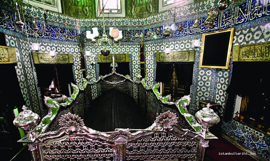 7- Abu Ayyub al-Ansari’s sarcophagus and the solid silver grating made by Sultan Selim III
