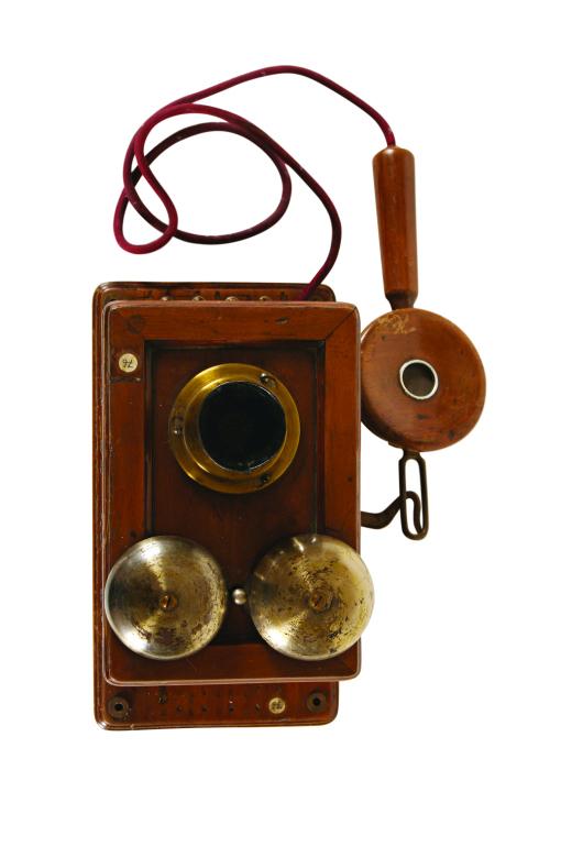 25- Various telephones (Istanbul PTT Museum)