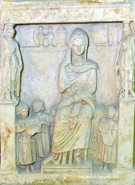 3- The gravestone of Lollia Silvia. The engravings on the relief shows that she was a wealthy woman (Hellenistic period, 2<sup>nd</sup> century BCE) (Istanbul Archeology Museum)