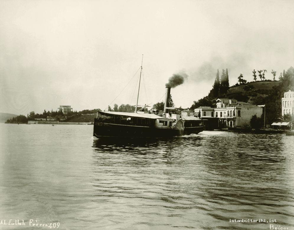 4- A paddle steamer passenger boat (Yıldız Albums)