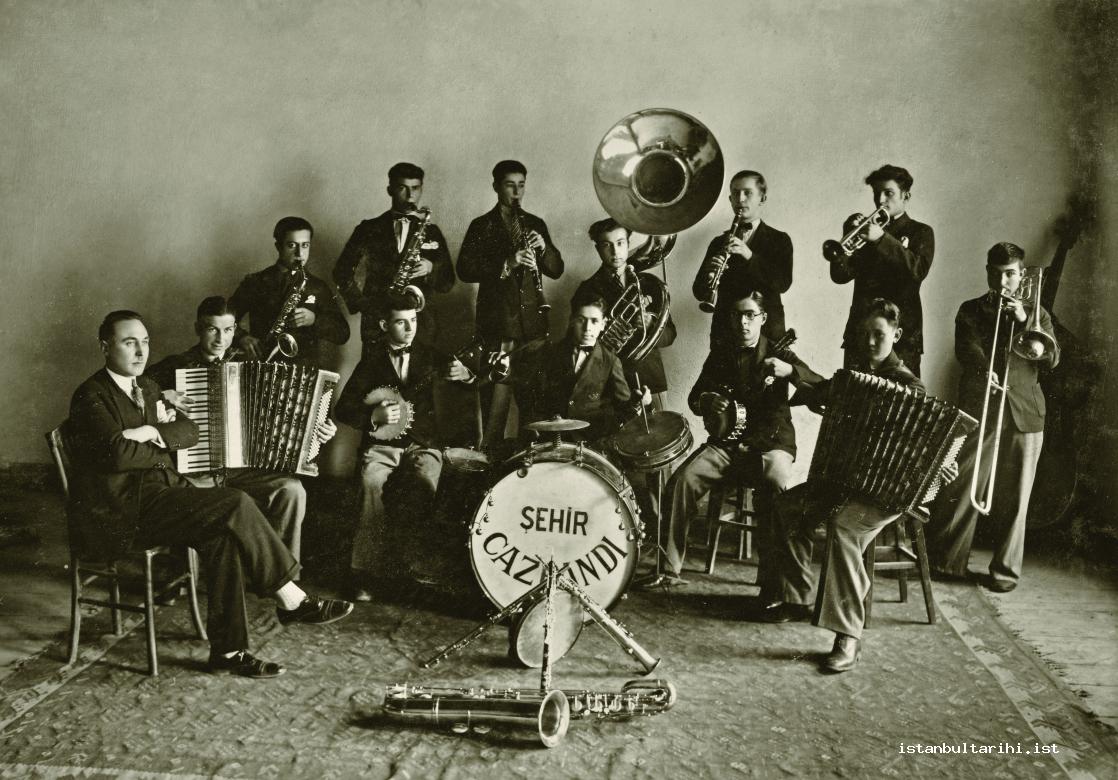 15- Istanbul city jazz band (Istanbul Metropolitan Municipality, Atatürk Library)
