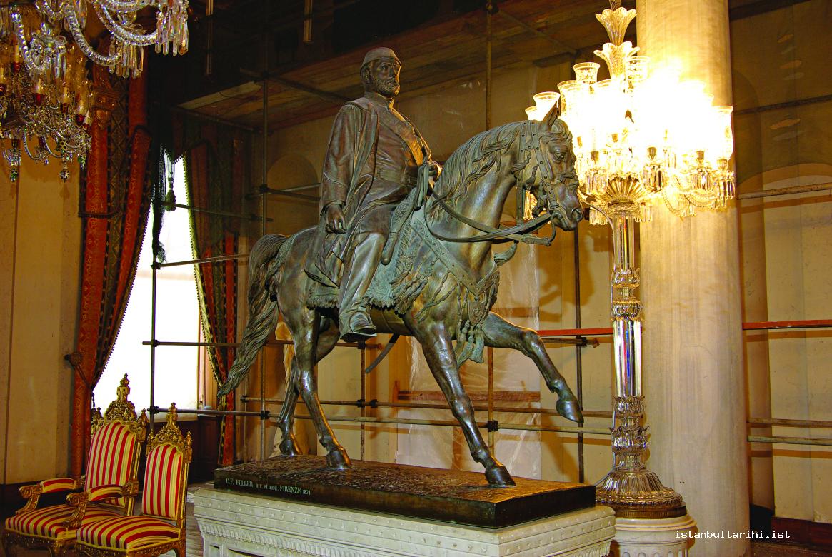 5- Sultan Abdülaziz’s statue in Beylerbeyi Palace