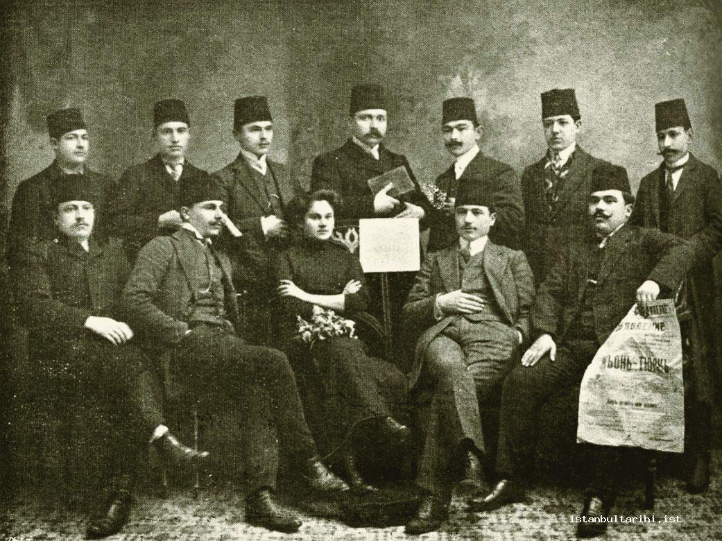 7- A theatre group in Istanbul