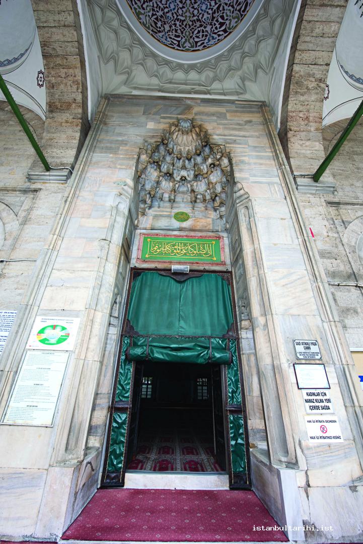 28- Atik Ali Paşa Camii