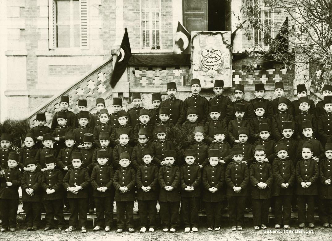 12- The students of Bakırköy Rüşdiye School    