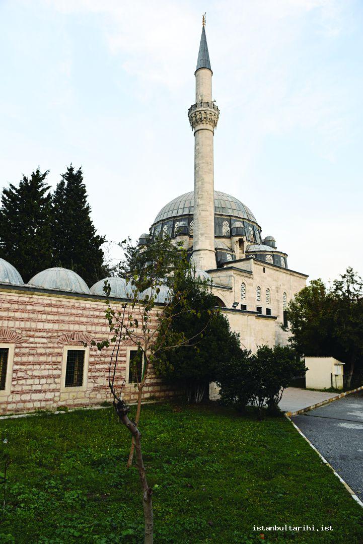 34- Nişancı Mehmet Paşa Camii (Karagümrük)