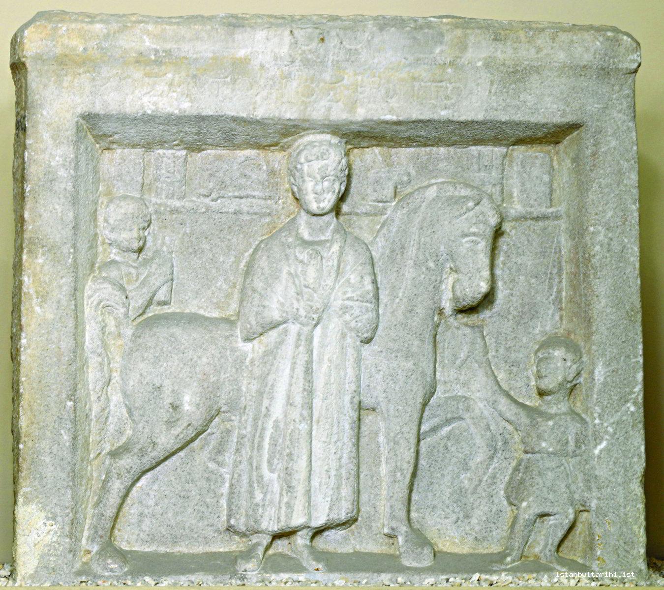 3- Gedikpaşa kazılarında ortaya çıkarılan ve bir filozofa ait olduğu tahmin edilen büst (İstanbul Arkeoloji Müzesi)