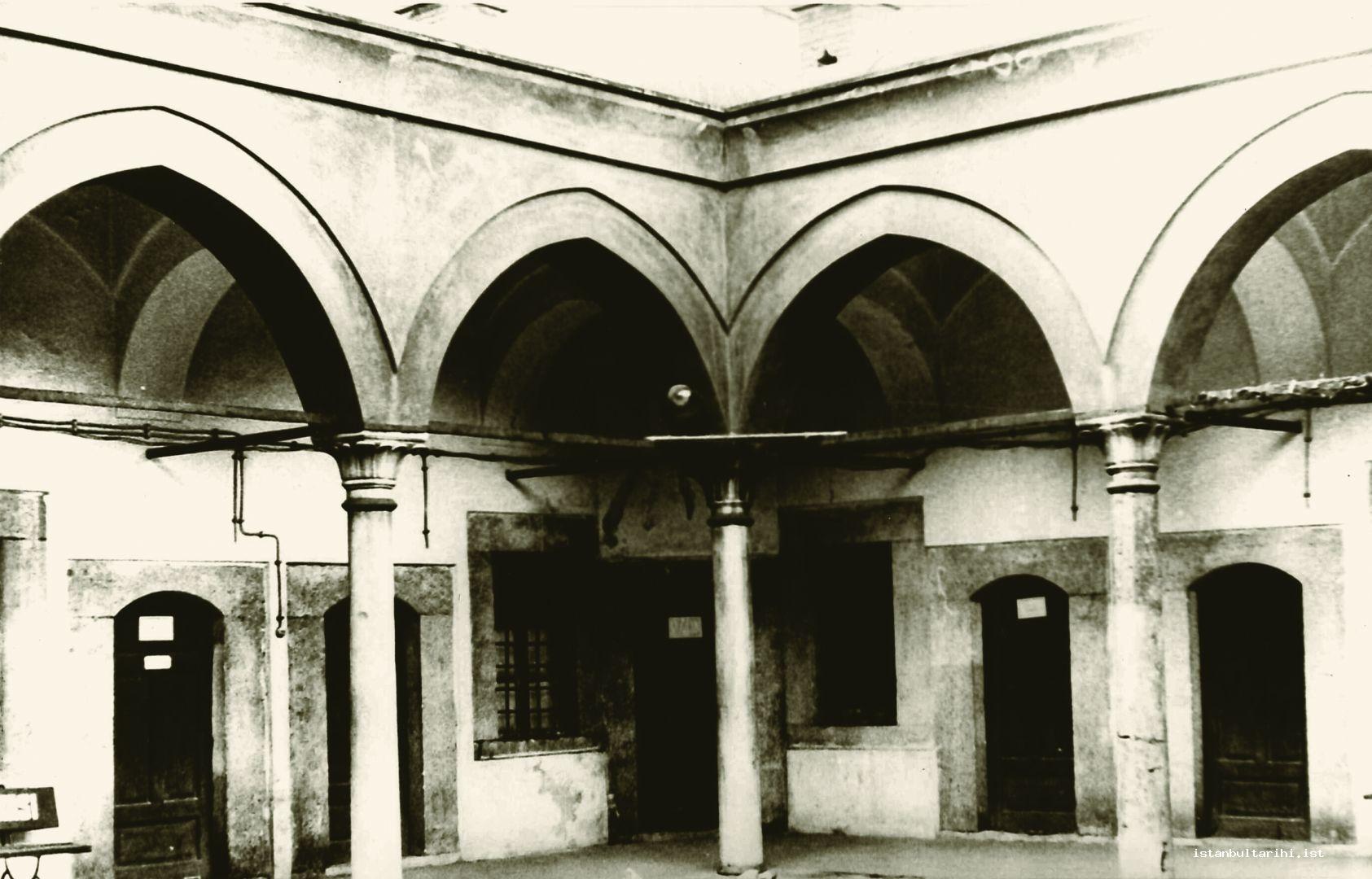 8- Hacı Beşir Ağa Sufi Lodge, the northern wing of the portico in the yard (Istanbul University, The archive of the Department of History of Arts, 1974)    