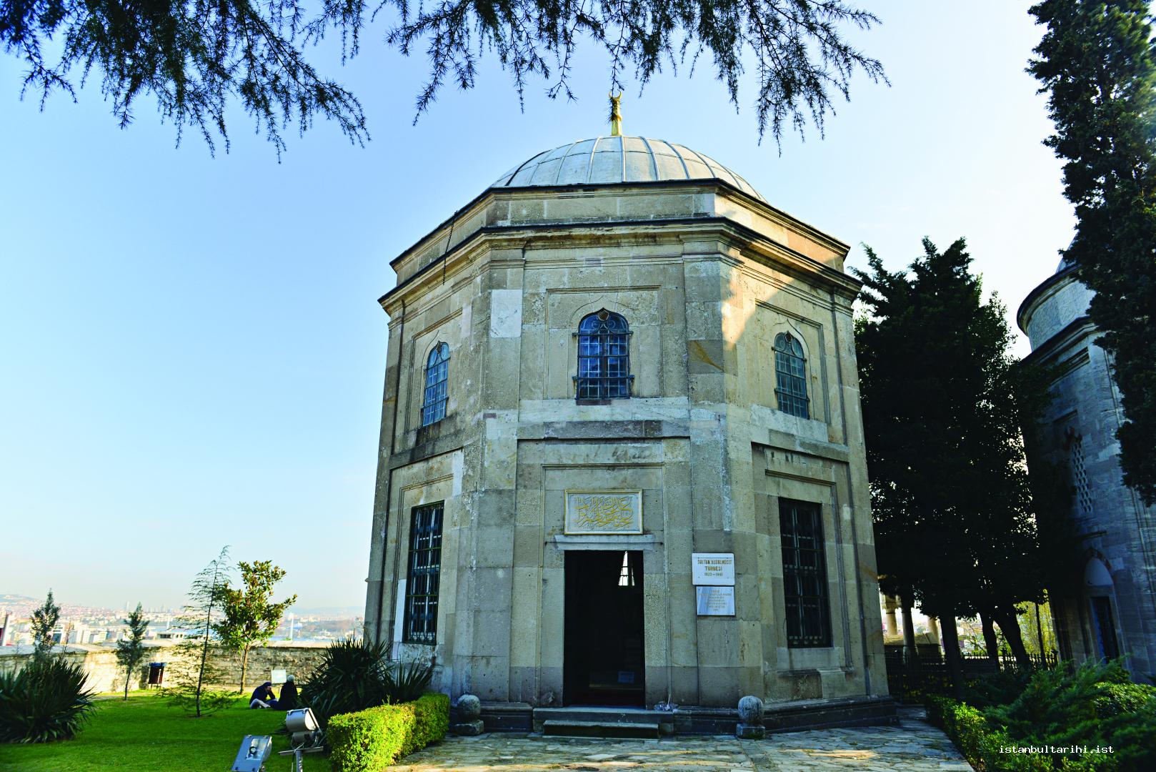11- The tomb of Sultan Abdülmecit    