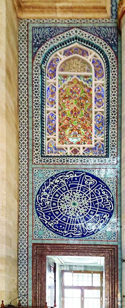 4- One of the aperture windows on the side of prayer niche in Süleymaniye   Mosque