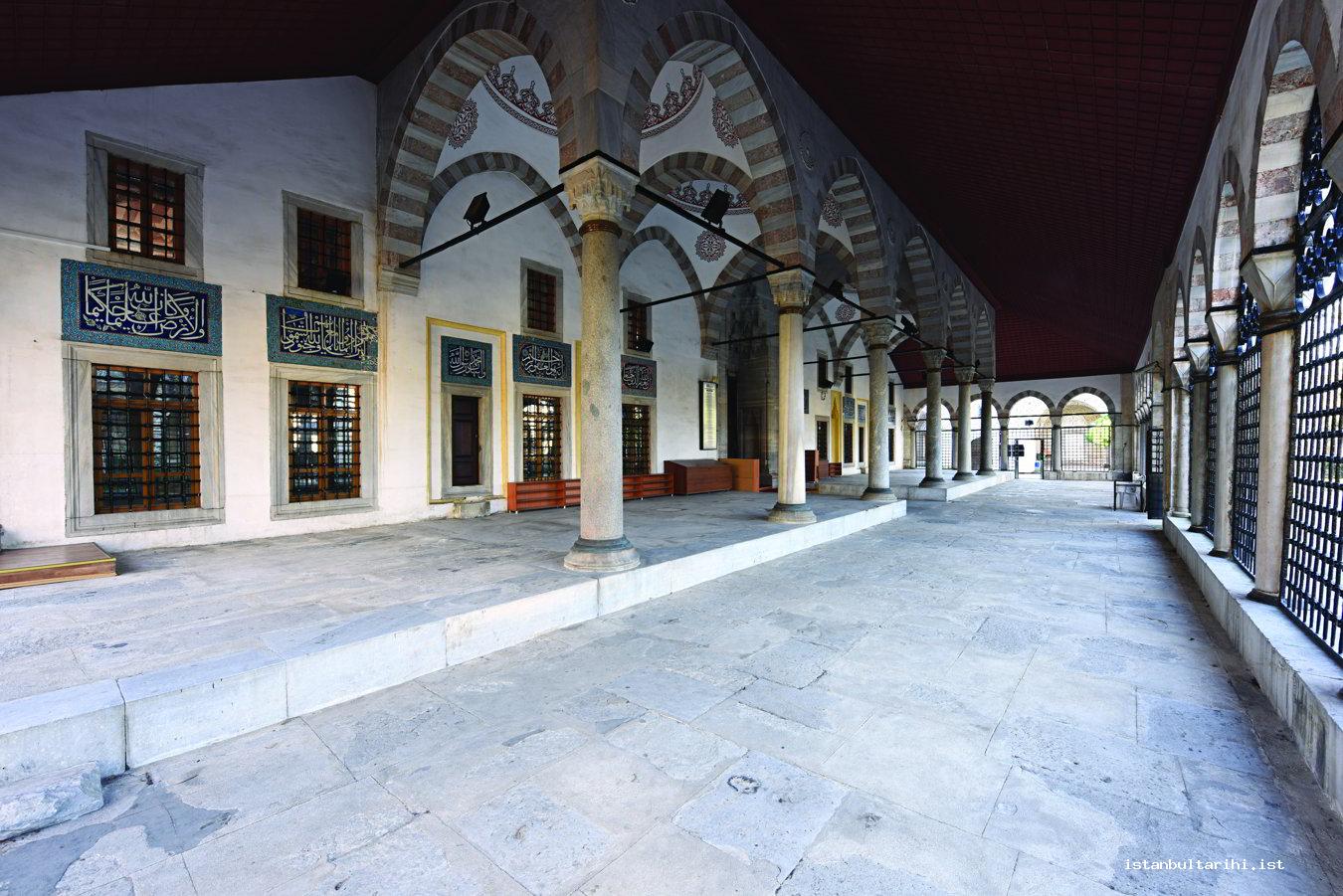 16- Atik Valide Sultan Mosque