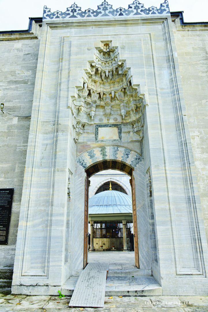 4- The entrance gate of Yavuz Sultan Selim Mosque    